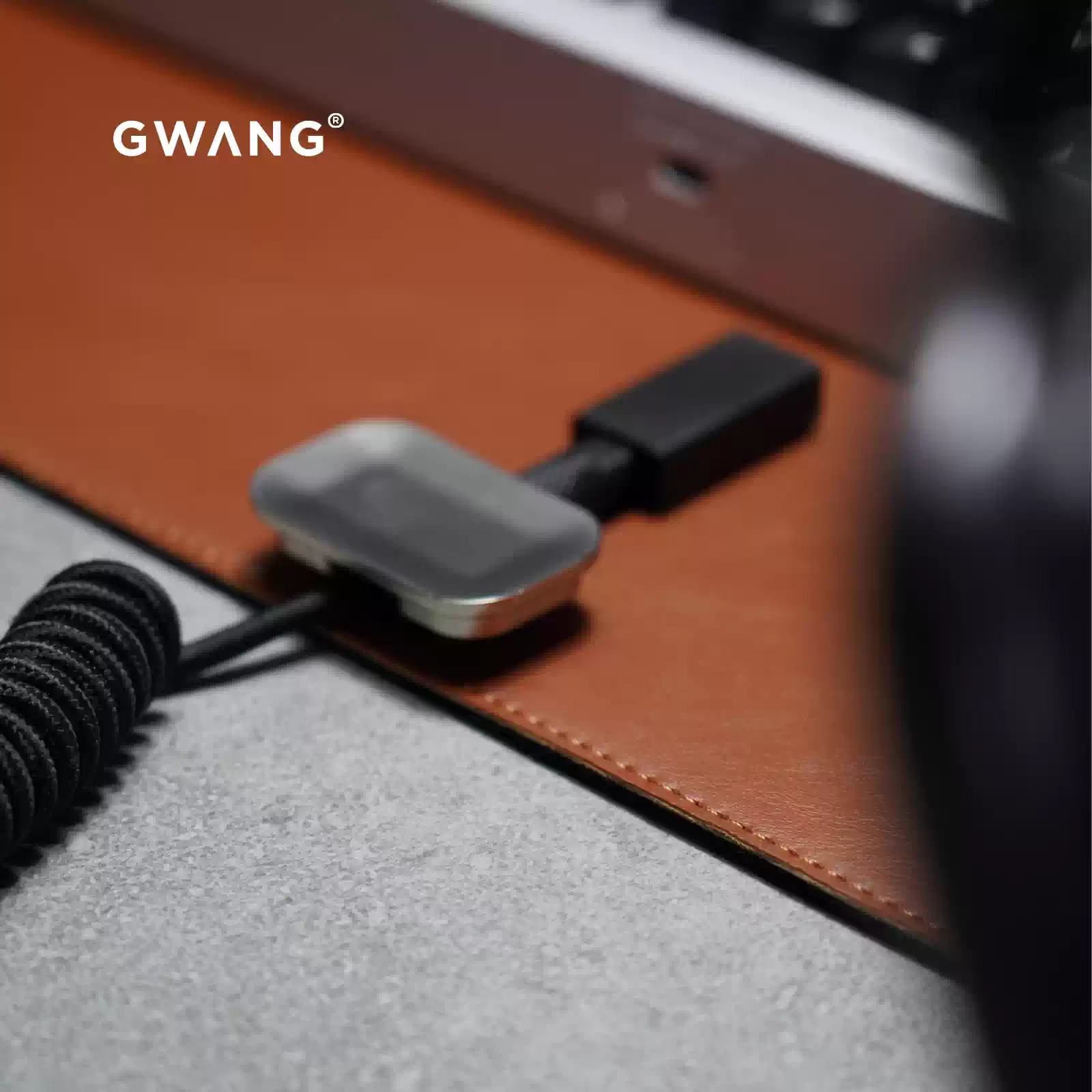 GWANG  – Leather-Texture Memory Foam Wrist Rest - Image 3