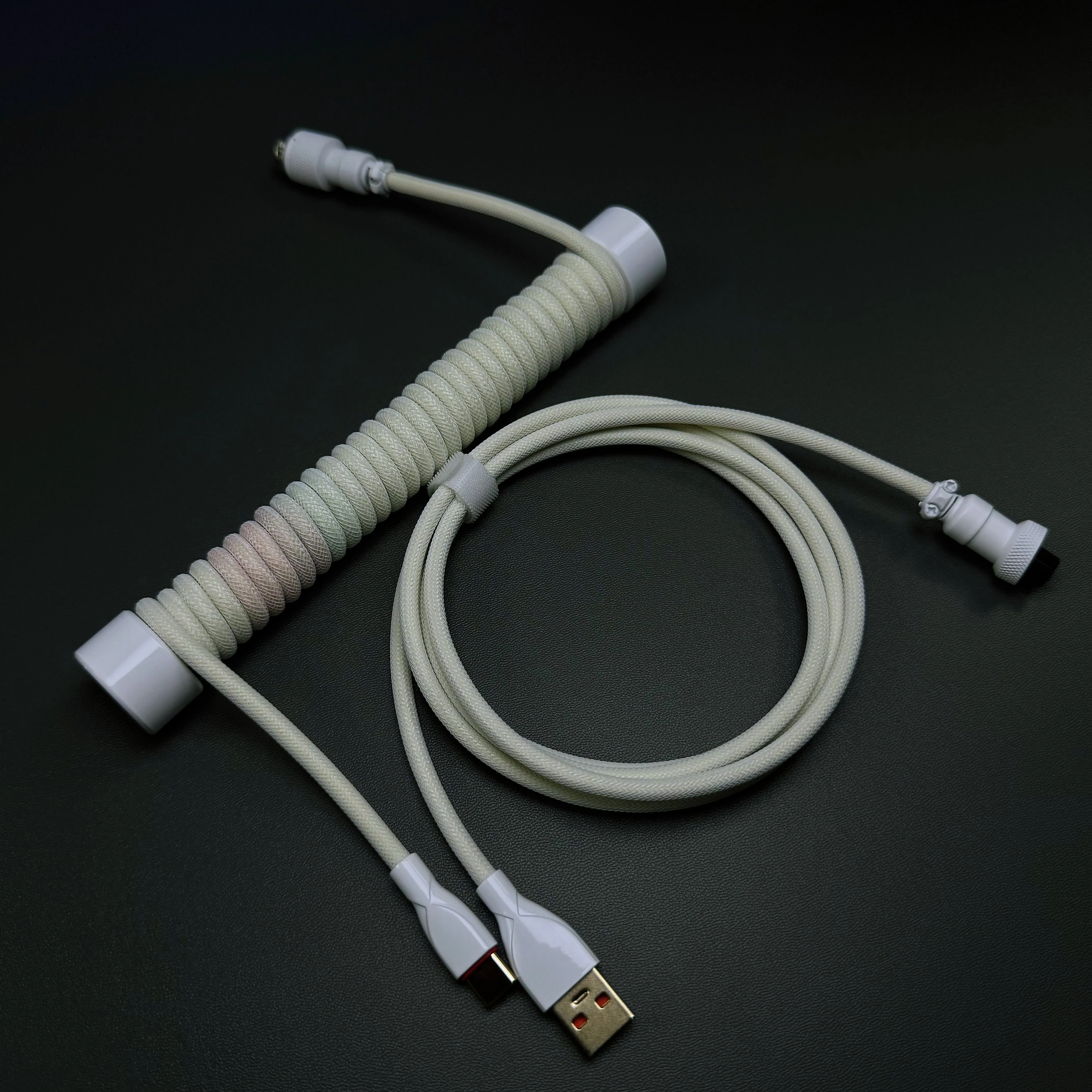 OZO Classic Coiled USB to USB-C Cable for Mechanical Keyboards - Image 5