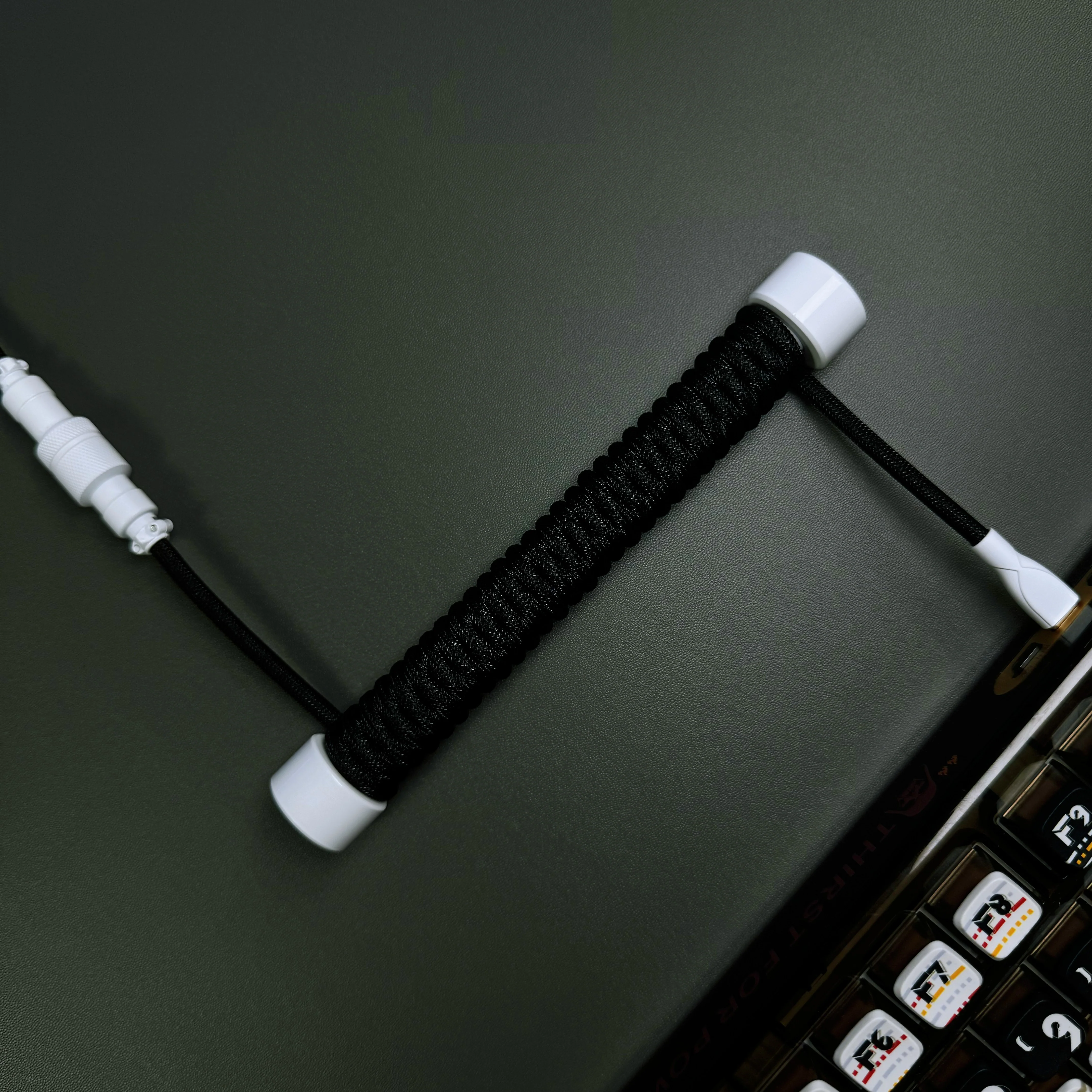 OZO Classic Coiled USB to USB-C Cable for Mechanical Keyboards - Image 6