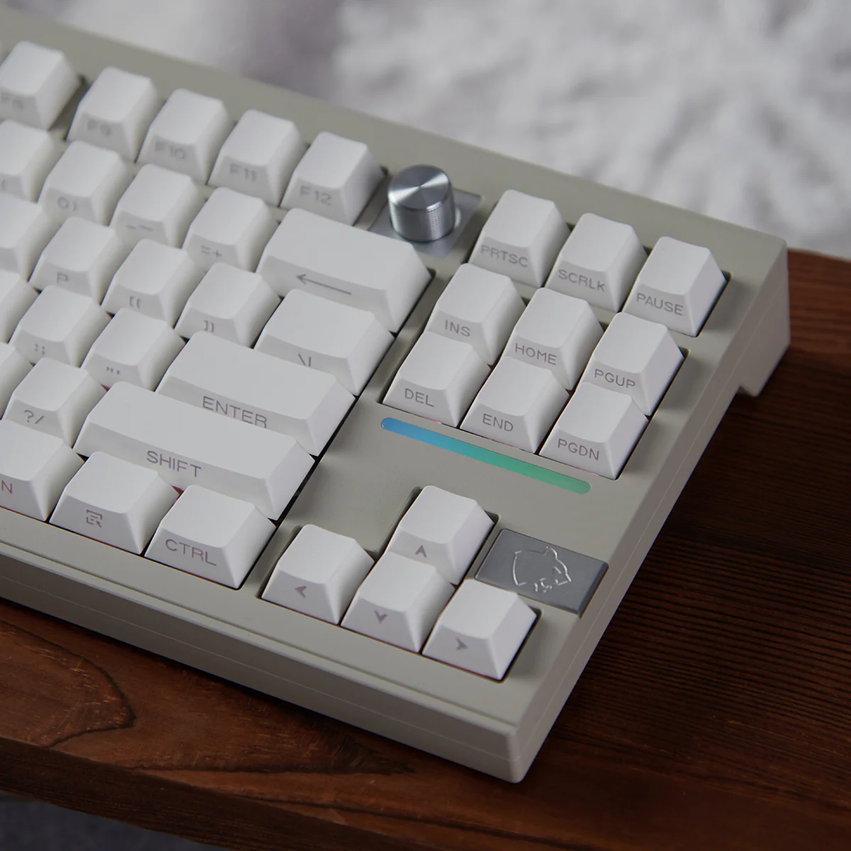 White & Black - 131-Key ISO/ANSI PBT Side-Engraved Keycap Set - Image 4