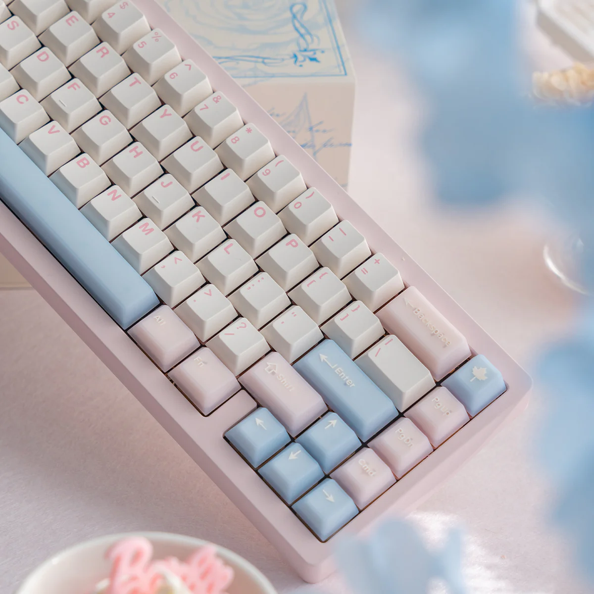 White Peach Oolong / Sea Salt Soda - 164-Key Translucent Keycap Set - Image 4
